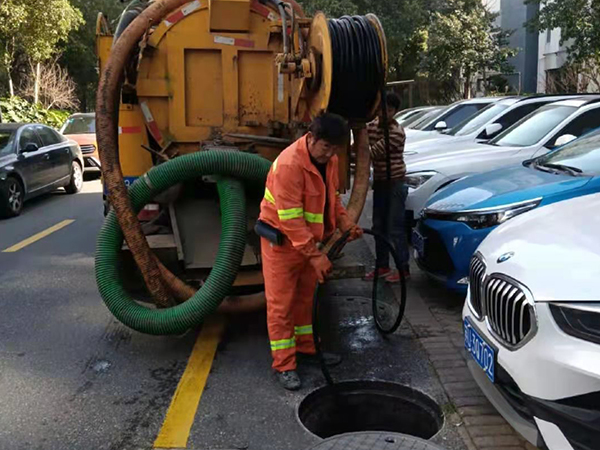 湾里排污管道清淤